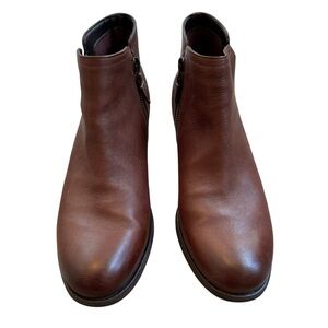 Clarks Unstructured 16501  Zip Brown Leather Block Heel Ankle Bootie Womens 8M